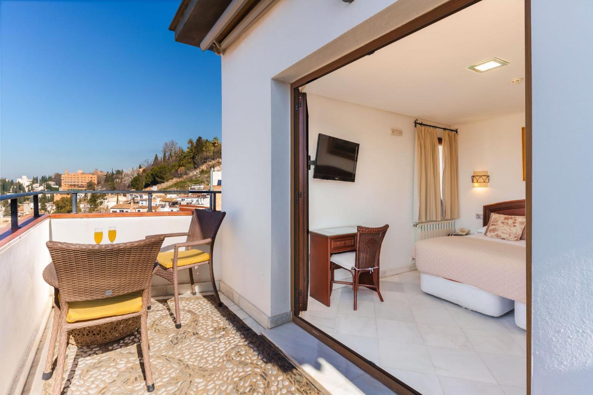 Hotel Mirador Arabeluj Granada Bagian luar foto