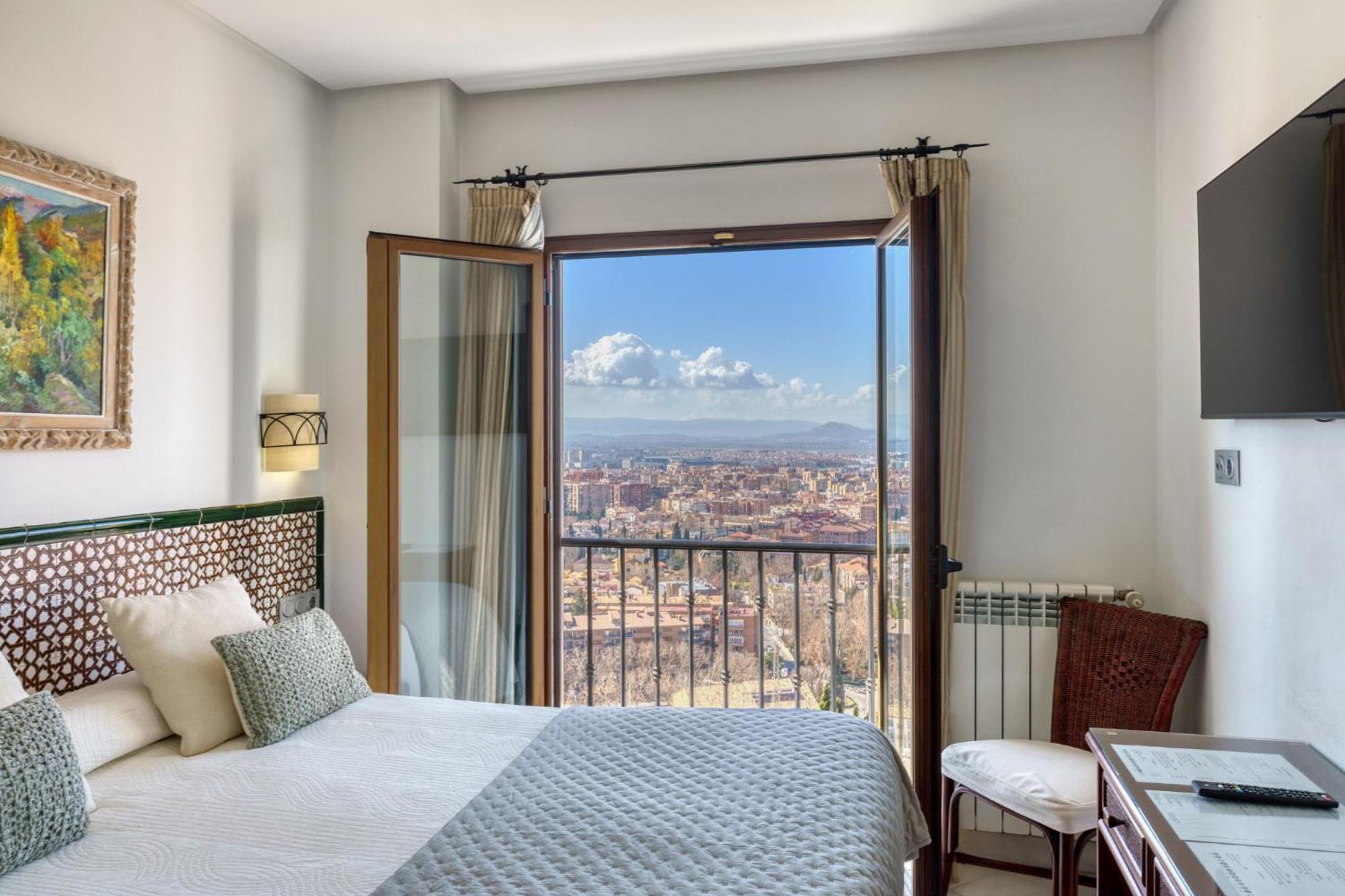 Hotel Mirador Arabeluj Granada Bagian luar foto