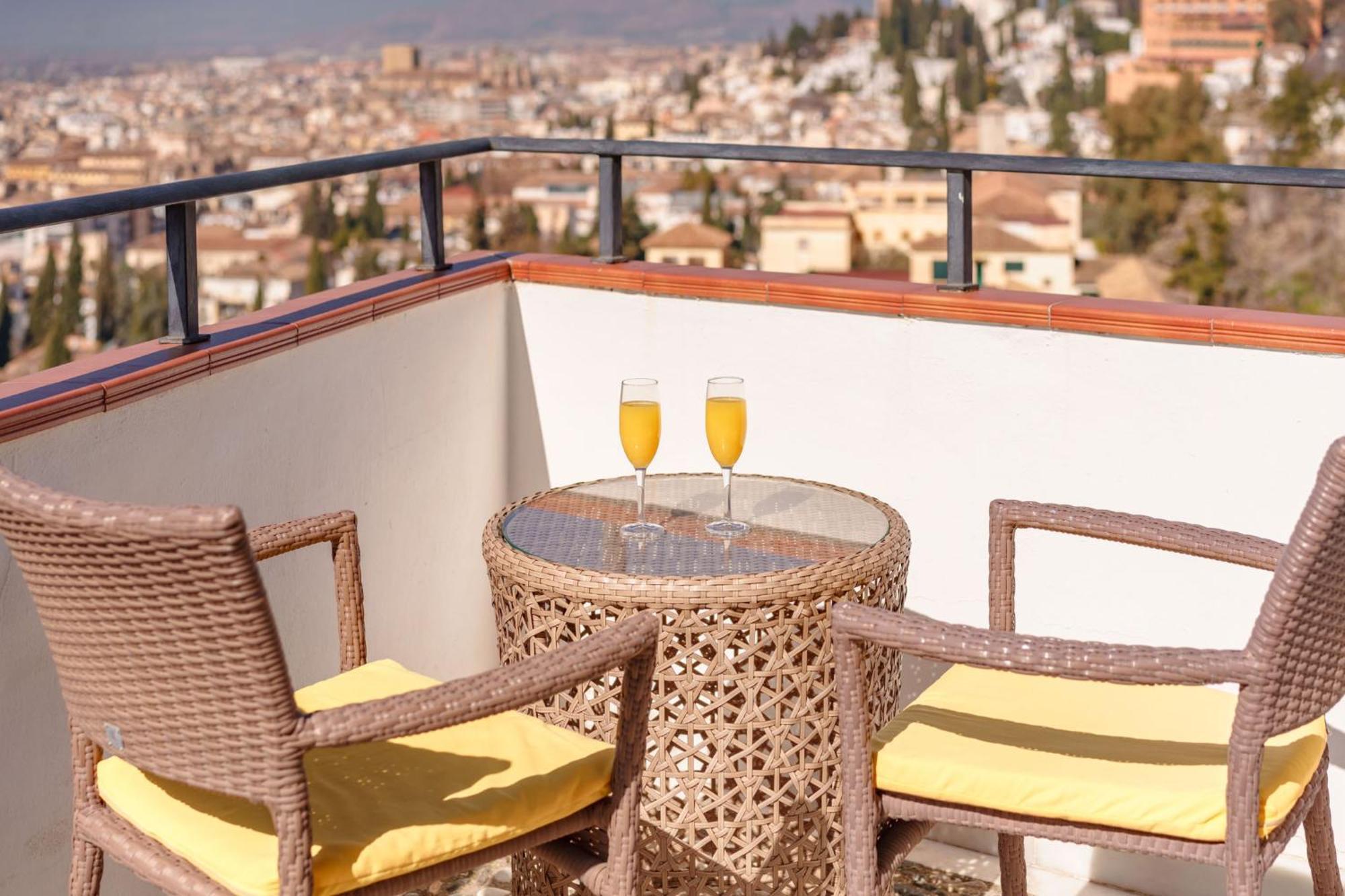 Hotel Mirador Arabeluj Granada Bagian luar foto