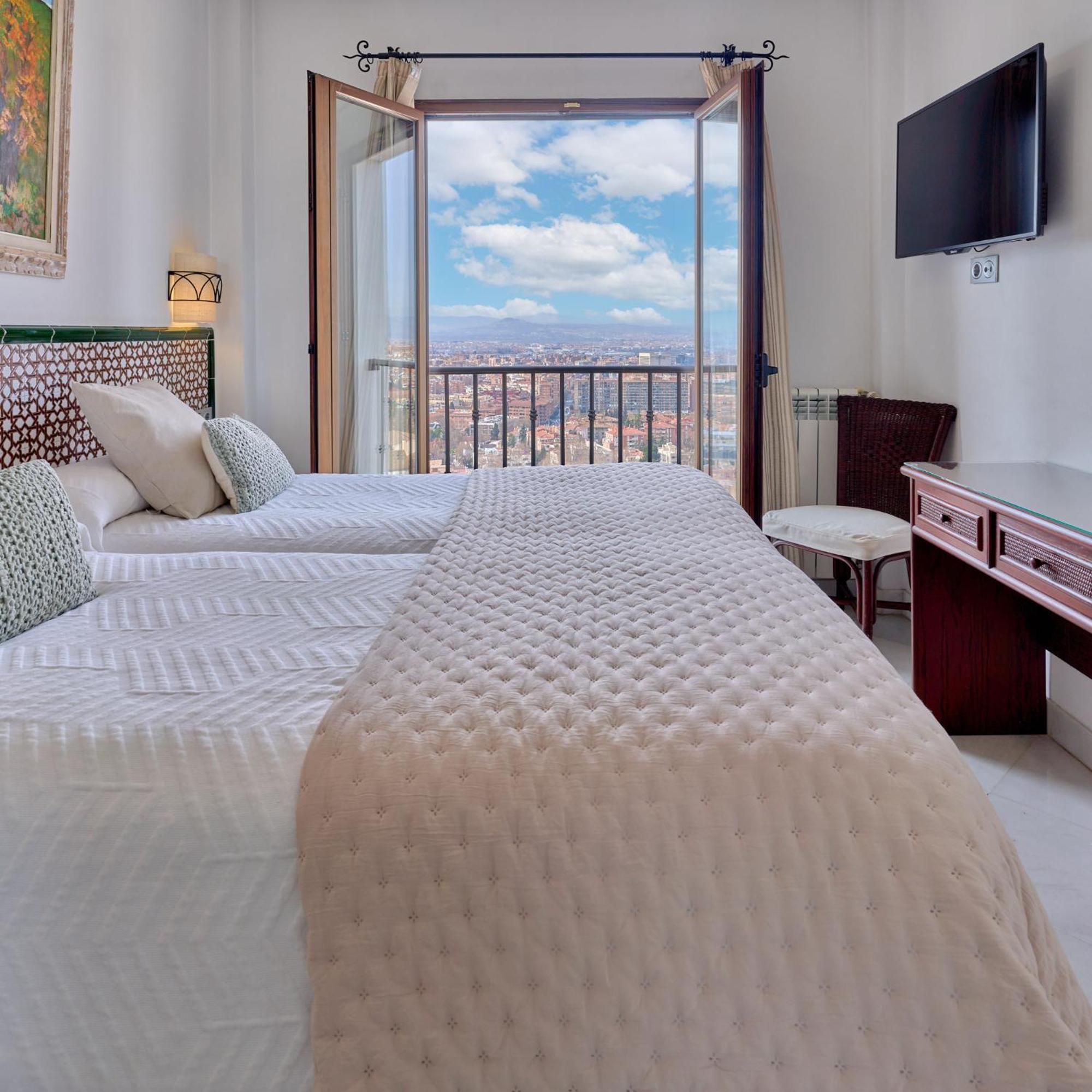 Hotel Mirador Arabeluj Granada Bagian luar foto