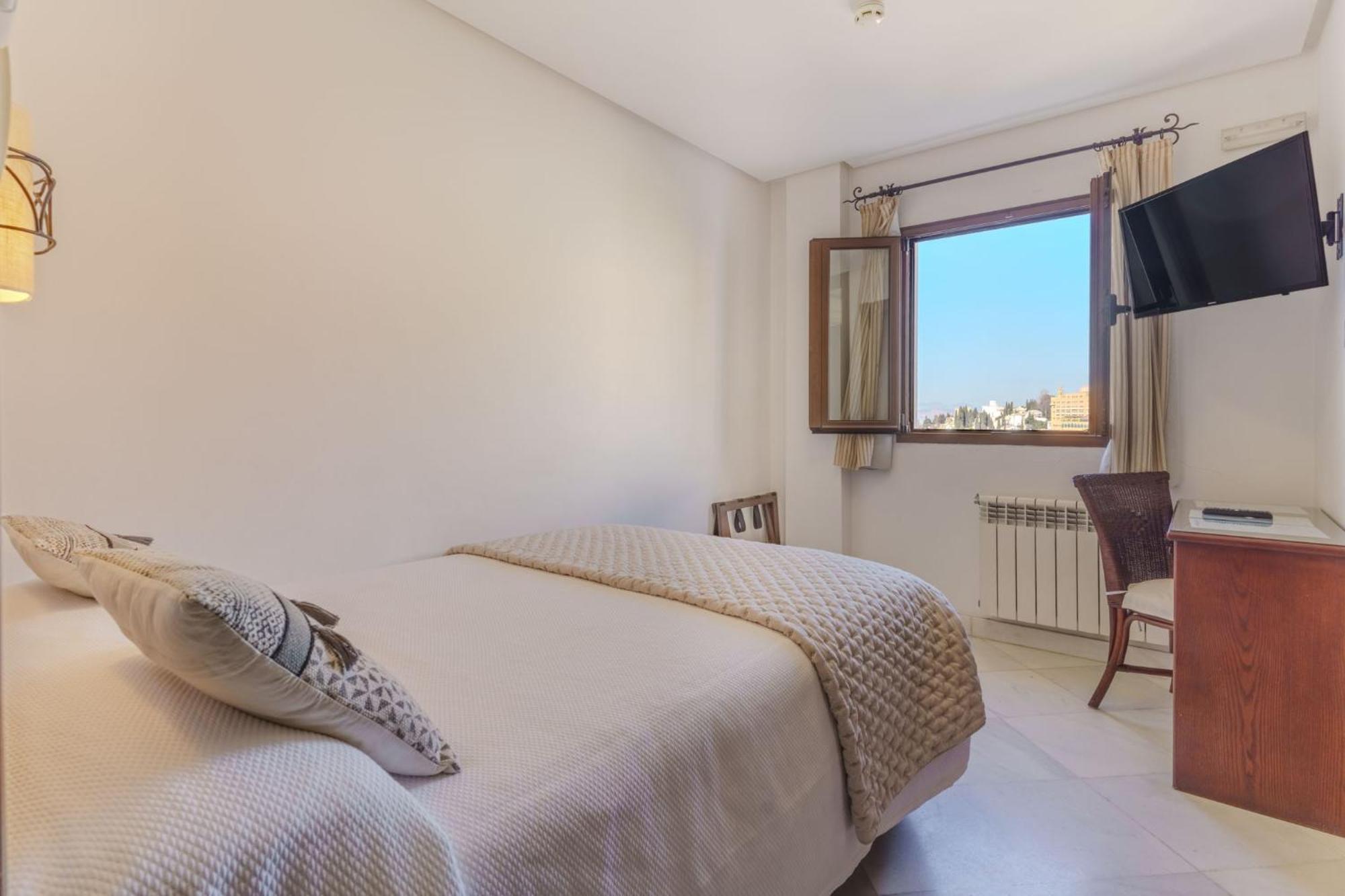 Hotel Mirador Arabeluj Granada Ruang foto