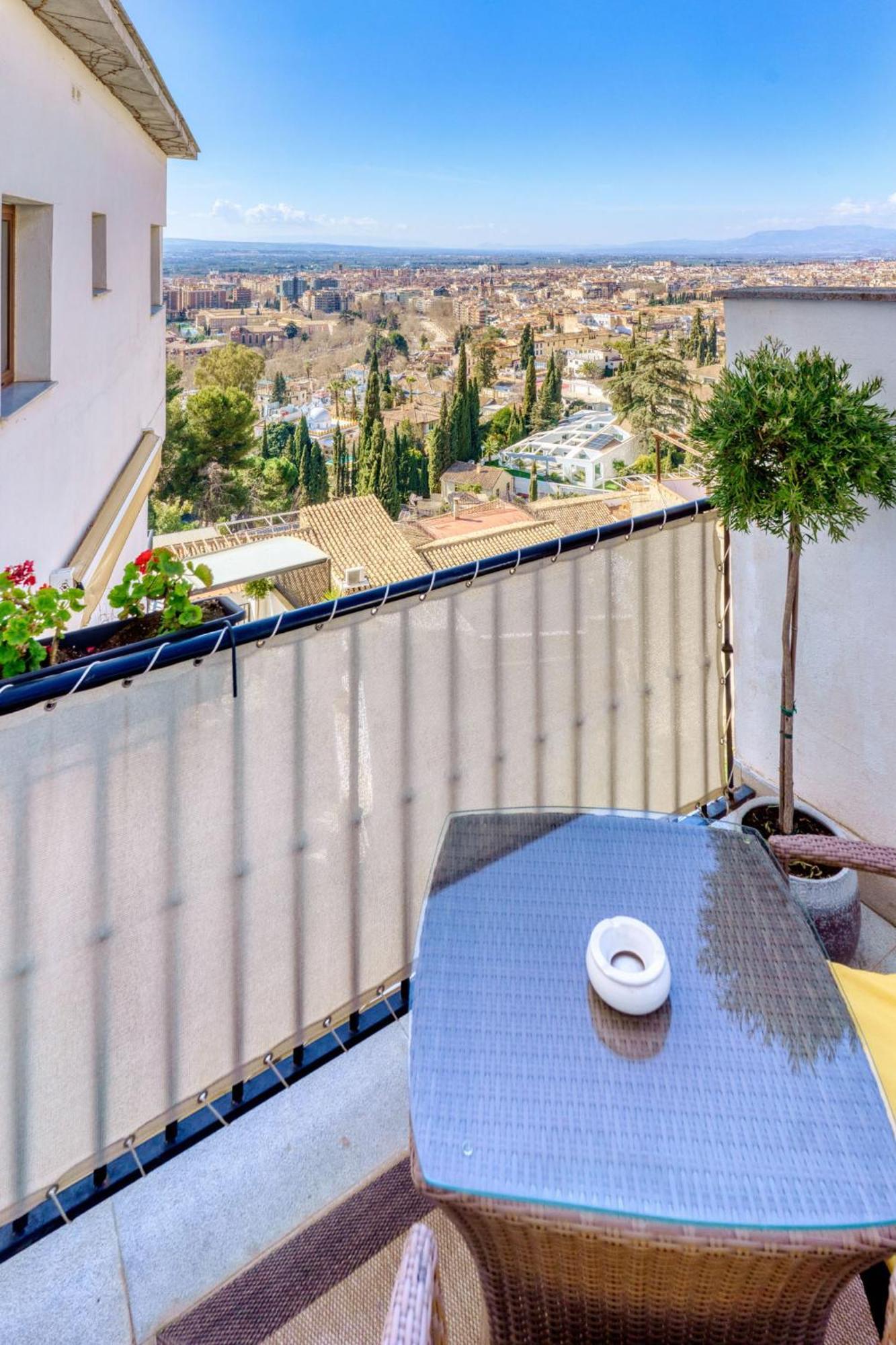 Hotel Mirador Arabeluj Granada Bagian luar foto